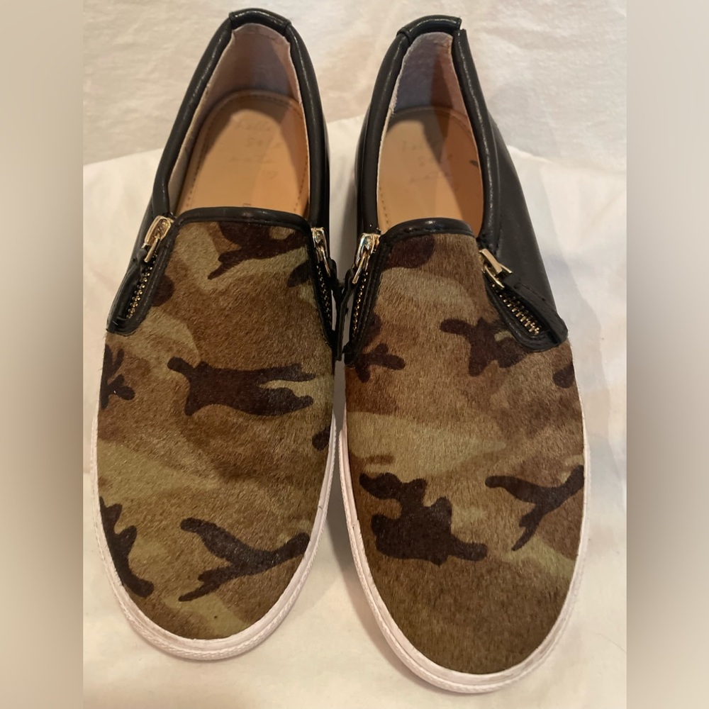 Banana Republic Camo Slip-On Sneakers - Green & Brown